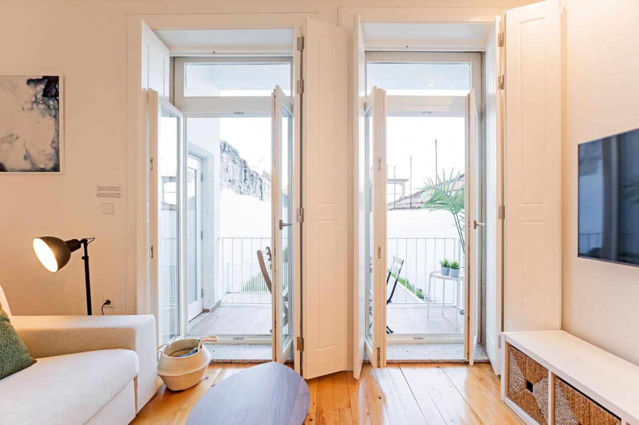 Wonderful Duplex W Private Patio & Ac By Lovelystay Porto Exterior photo